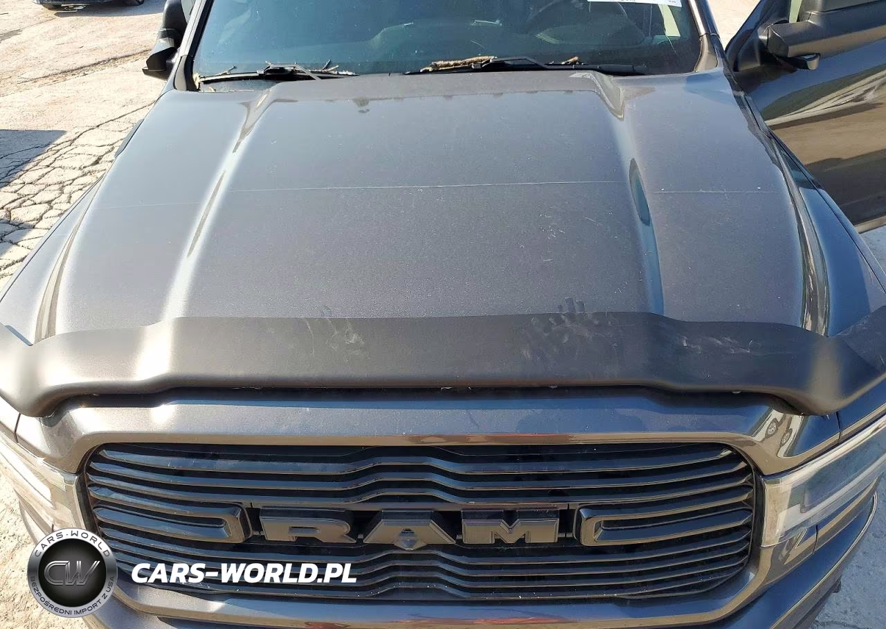 2020 Ram 2500 Laramie VIN:3C6UR5FL9LG264170 - 11