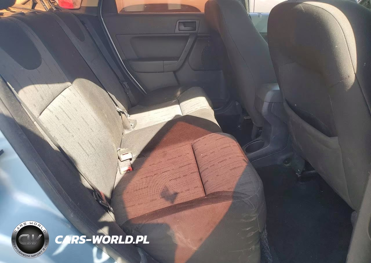 2009 Ford Focus Se VIN:1FAHP35NX9W114382 - 10