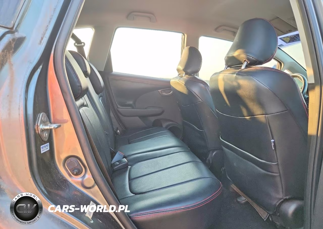 2011 Honda Fit Sport VIN:JHMGE8H54BC002140 - 10