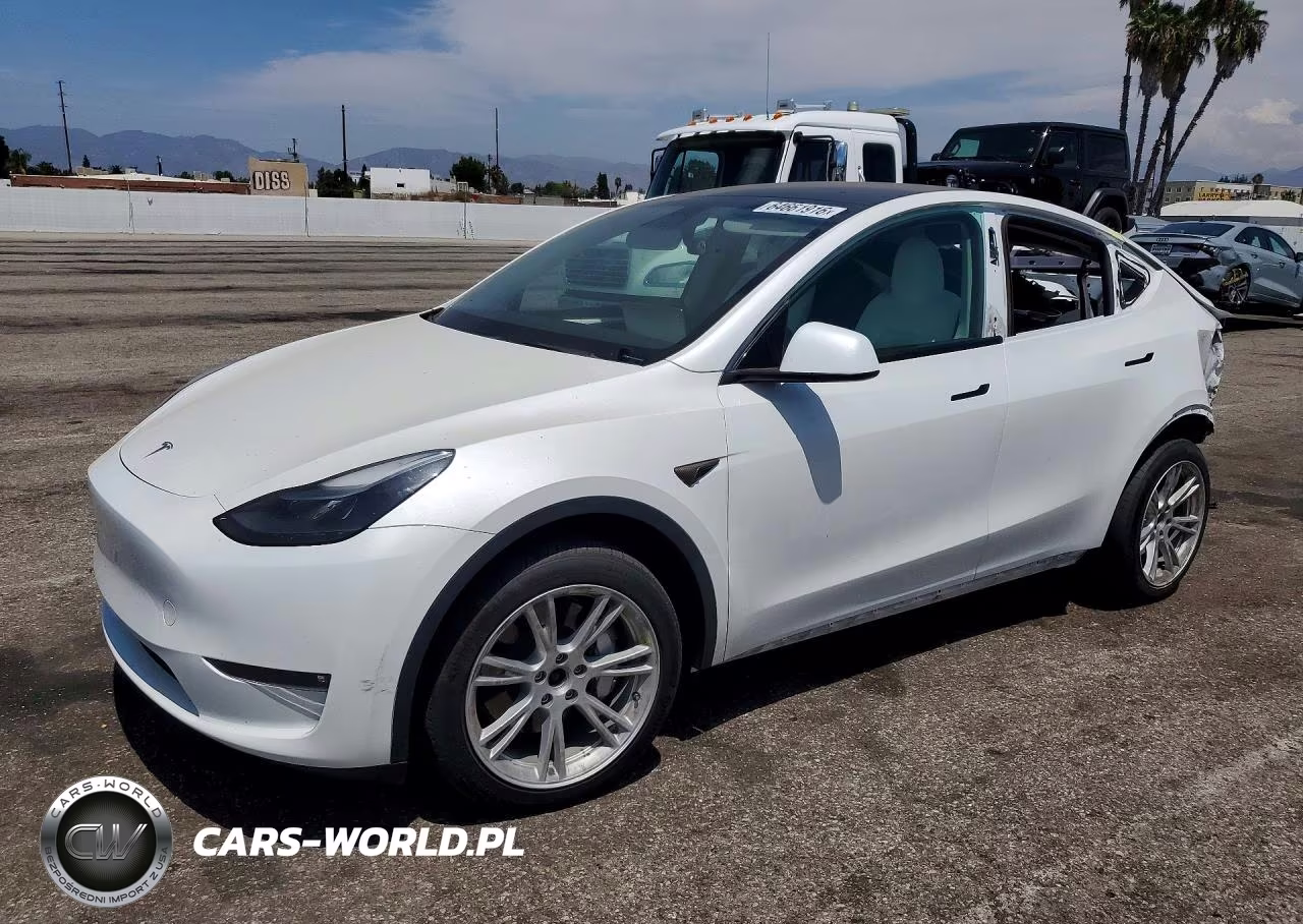 2023 Tesla Model Y – zdjęcie 1 z 14