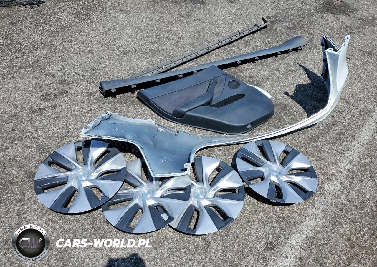2023 Tesla Model Y VIN:7SAYGDEE2PF632653 - 13