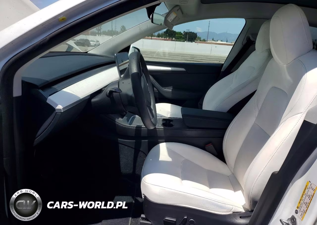 2023 Tesla Model Y VIN:7SAYGDEE2PF632653 - 7