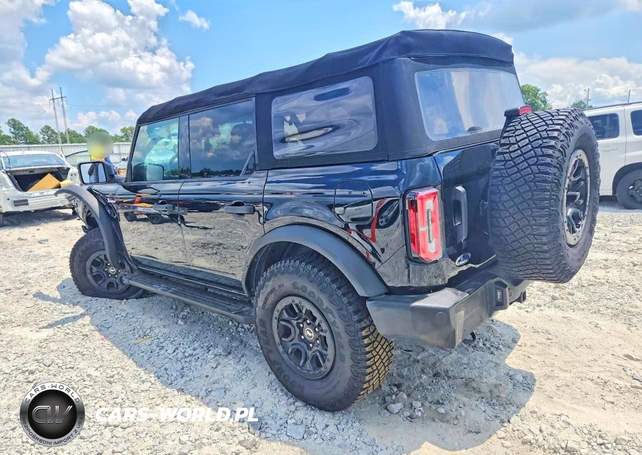 2022 Ford Bronco Base VIN:1FMDE5BH5NLB84758 - 2