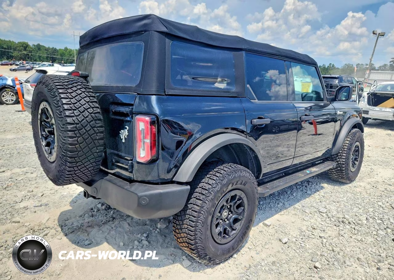 2022 Ford Bronco Base VIN:1FMDE5BH5NLB84758 - 3