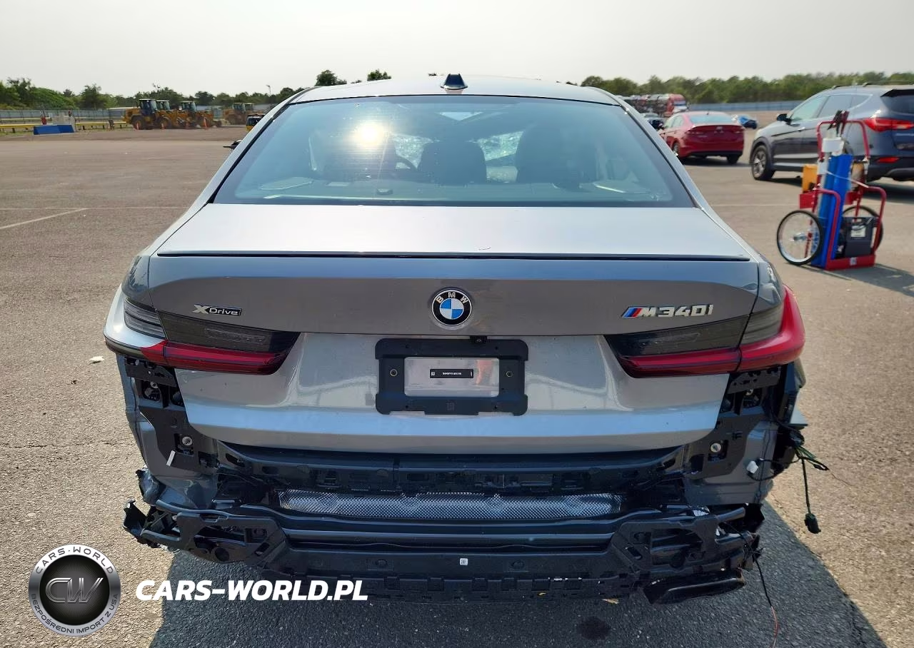 2025 BMW M340Xi VIN:3MW69FT01S8F63790 - 6