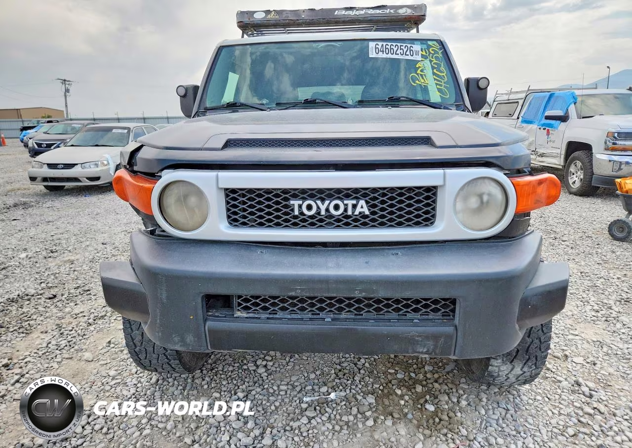 2008 Toyota Fj Cruiser Base VIN:JTEBU11F38K035696 - 5