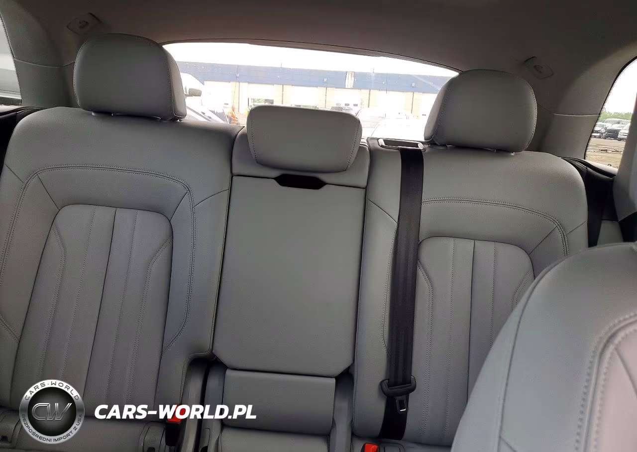 2020 Audi Q5 Premium Plus VIN:WA1BNAFYXL2057936 - 10