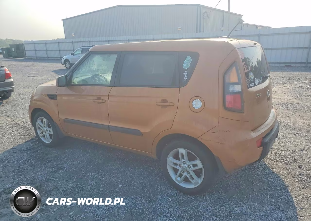 2011 Kia Soul + VIN:KNDJT2A29B7216558 - 2