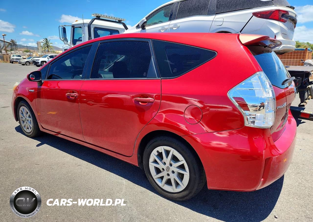 2014 Toyota Prius V Two VIN:JTDZN3EU2E3324952 - 2