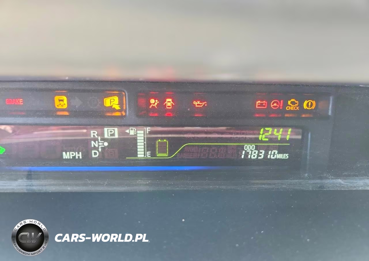 2014 Toyota Prius V Two VIN:JTDZN3EU2E3324952 - 9