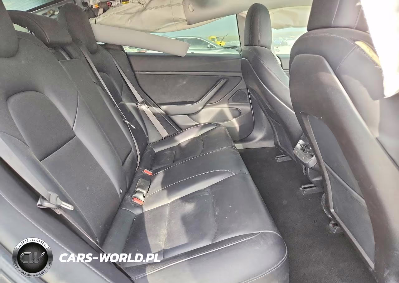 2018 Tesla Model 3 VIN:5YJ3E1EB4JF116951 - 10