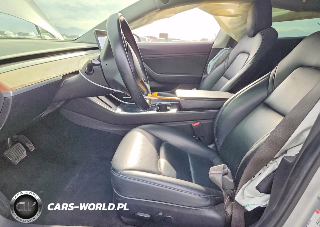 2018 Tesla Model 3 VIN:5YJ3E1EB4JF116951 - 7