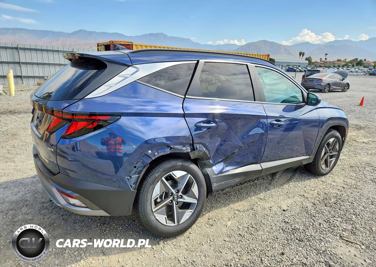 2025 Hyundai Tucson VIN:5NMJBCDE4SH463851 - 3
