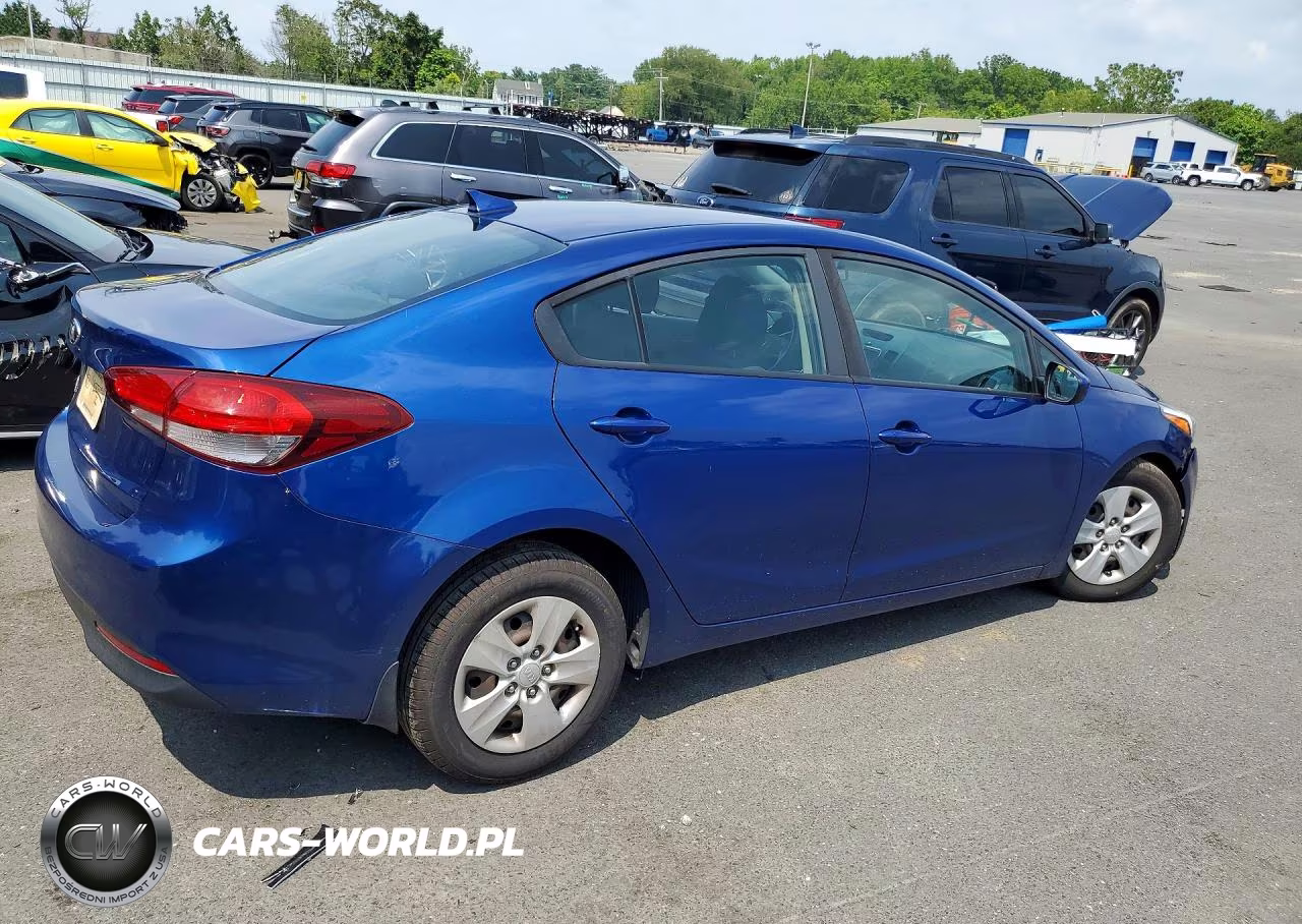2018 Kia Forte Lx VIN:3KPFL4A78JE262362 - 3