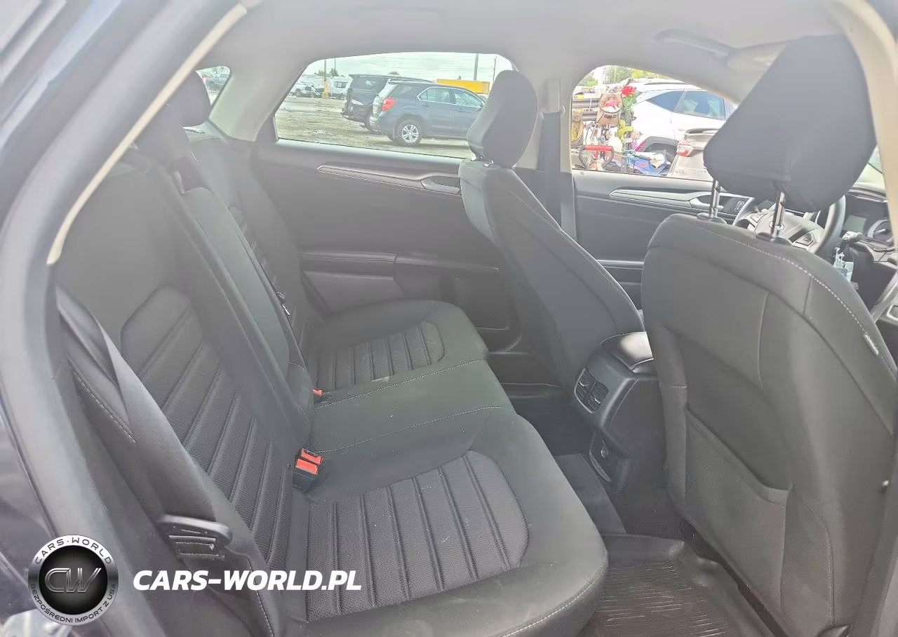 2020 Ford Fusion Se VIN:3FA6P0HD9LR260937 - 10