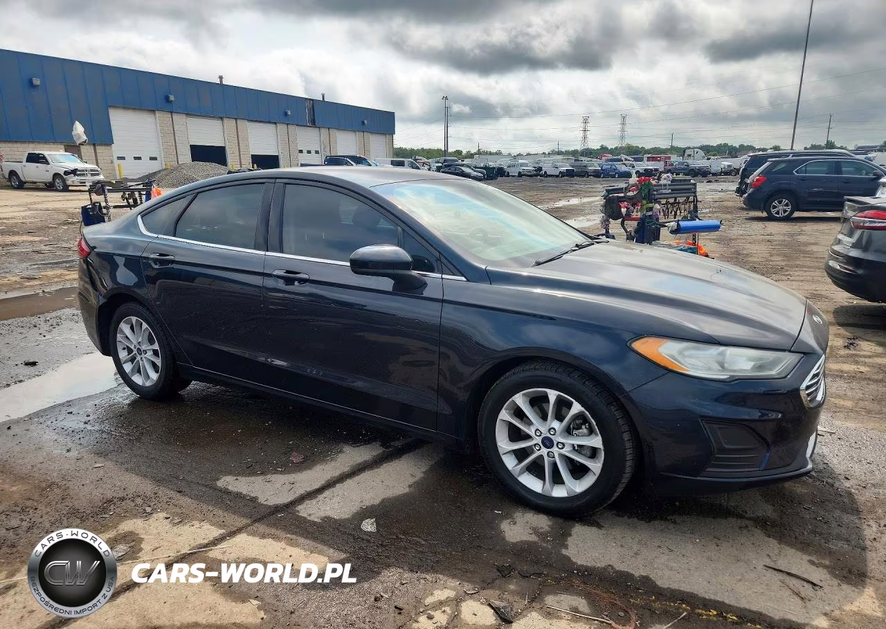 2020 Ford Fusion Se VIN:3FA6P0HD9LR260937 - 4