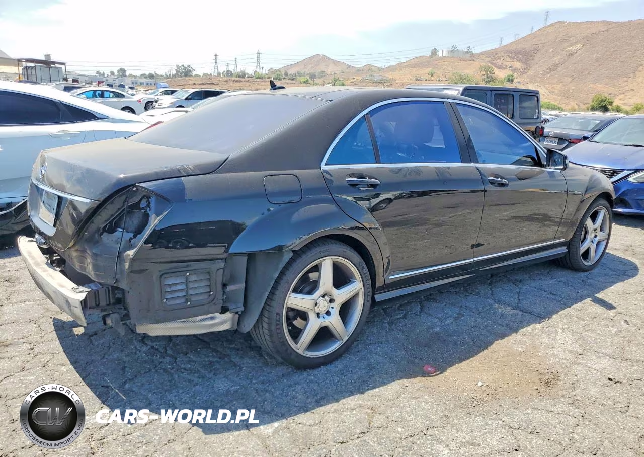 2011 Mercedes-Benz S 550 VIN:WDDNG7BB4BA373909 - 3
