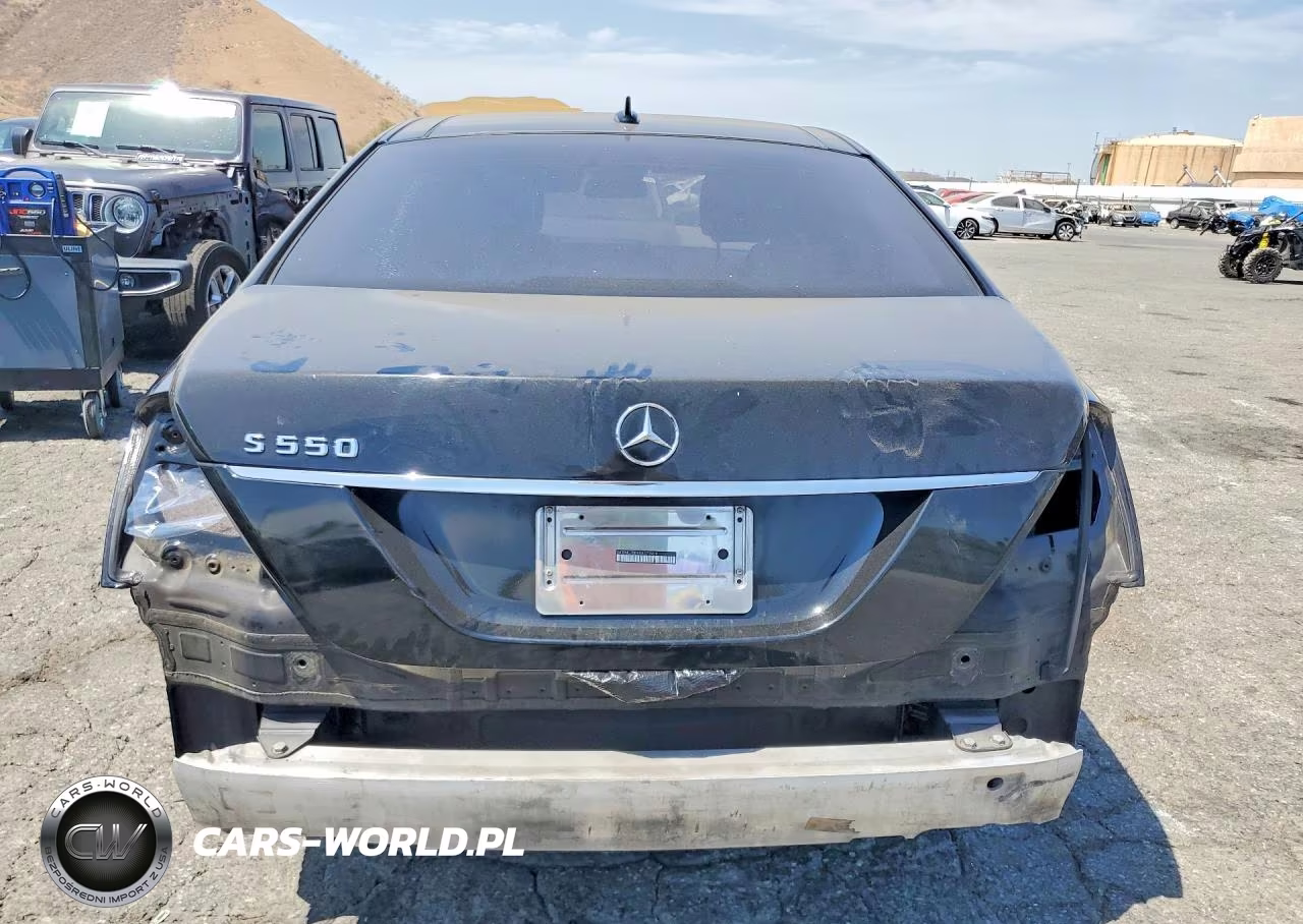 2011 Mercedes-Benz S 550 VIN:WDDNG7BB4BA373909 - 6