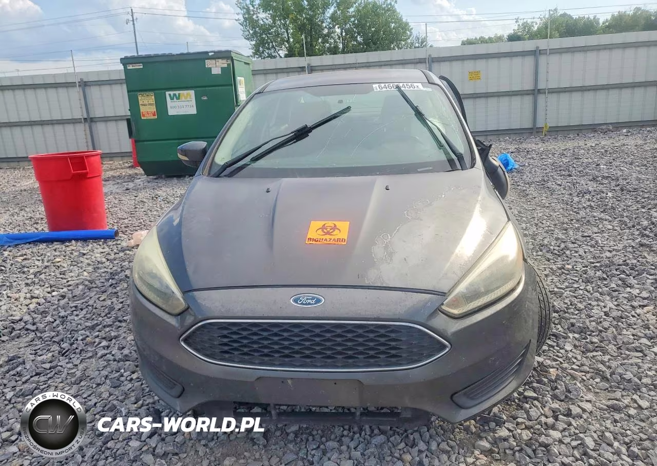 2015 Ford Focus Se VIN:1FADP3F22FL239604 - 5