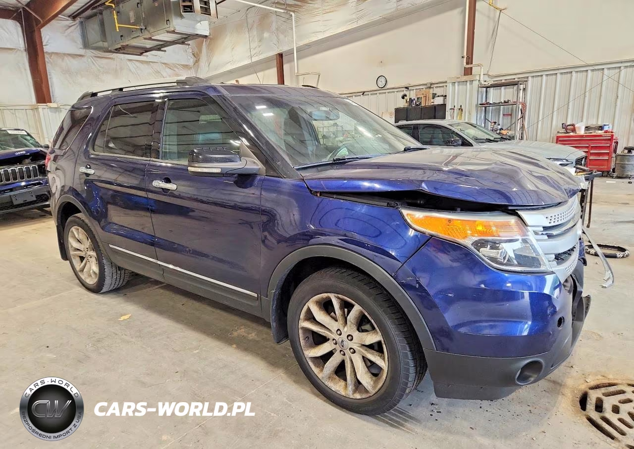 2011 Ford Explorer Xlt VIN:1FMHK8D85BGA30824 - 4