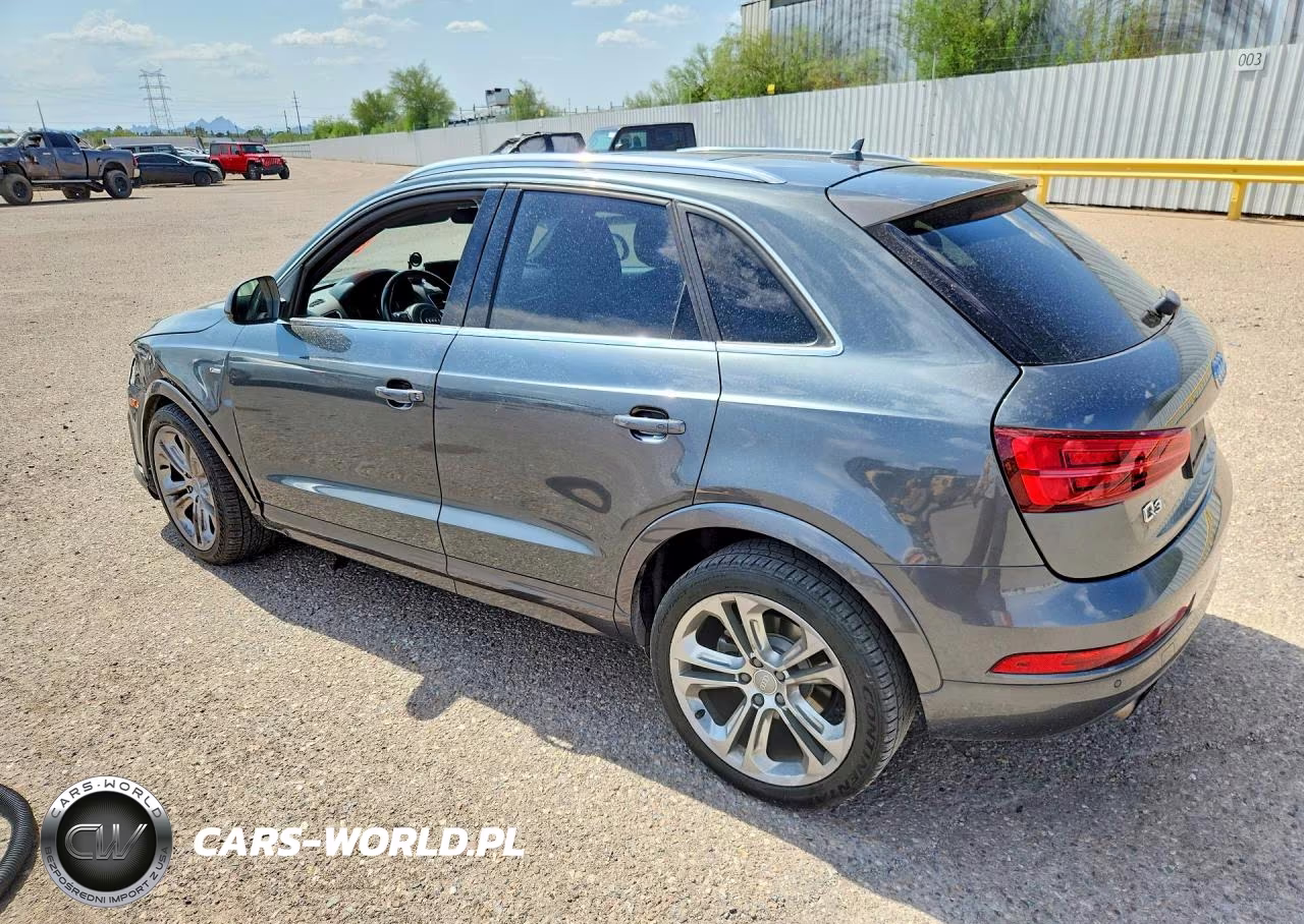 2018 Audi Q3 Premium Plus VIN:WA1JCCFS7JR015589 - 2