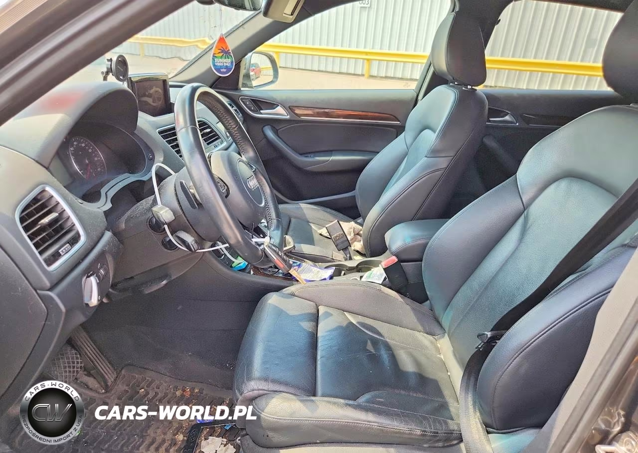 2018 Audi Q3 Premium Plus VIN:WA1JCCFS7JR015589 - 7