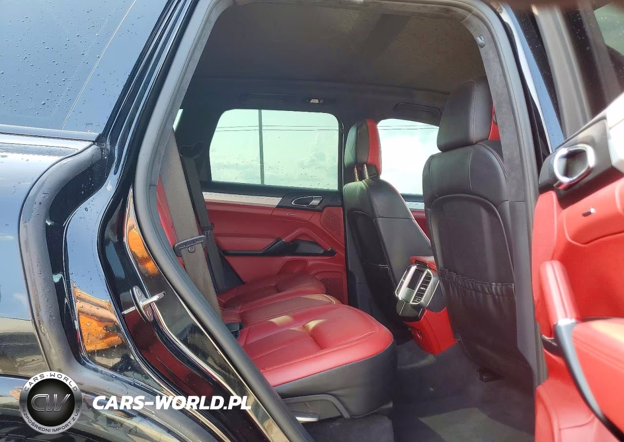2017 Porsche Cayenne Gts VIN:WP1AD2A26HLA80868 - 11