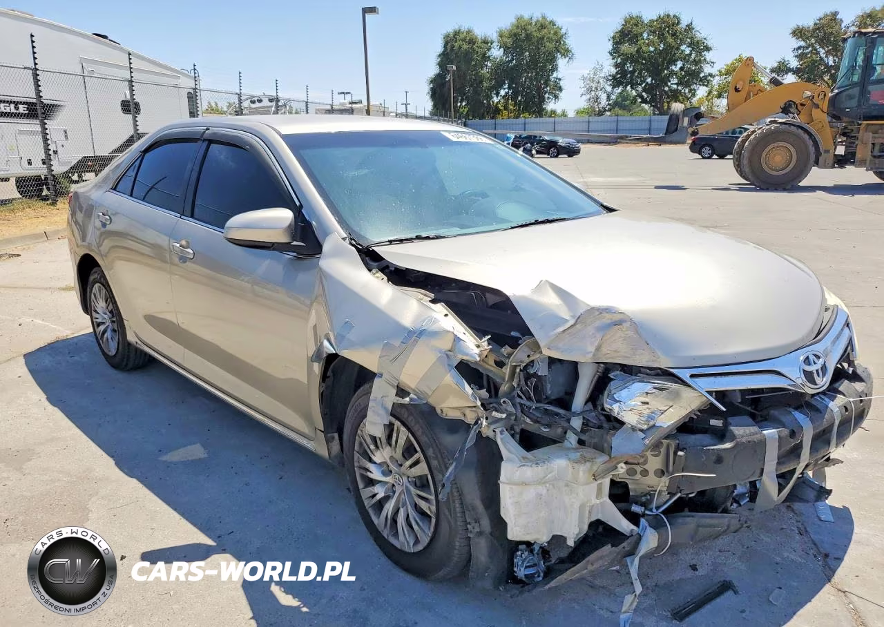 2013 Toyota Camry Le VIN:4T4BF1FK0DR305620 - 4