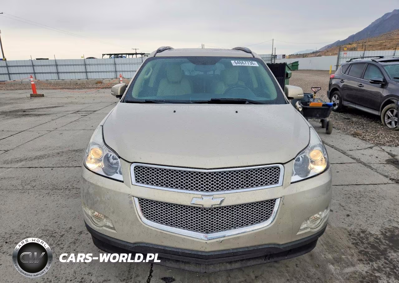 2010 Chevrolet Traverse VIN:1GNLRHED8AS115925 - 5