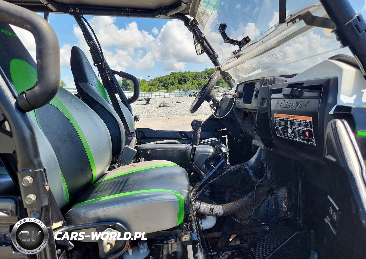 2019 Kawasaki Teryx4 Utility Vehicle VIN:JKBRTCF17KB504123 - 5