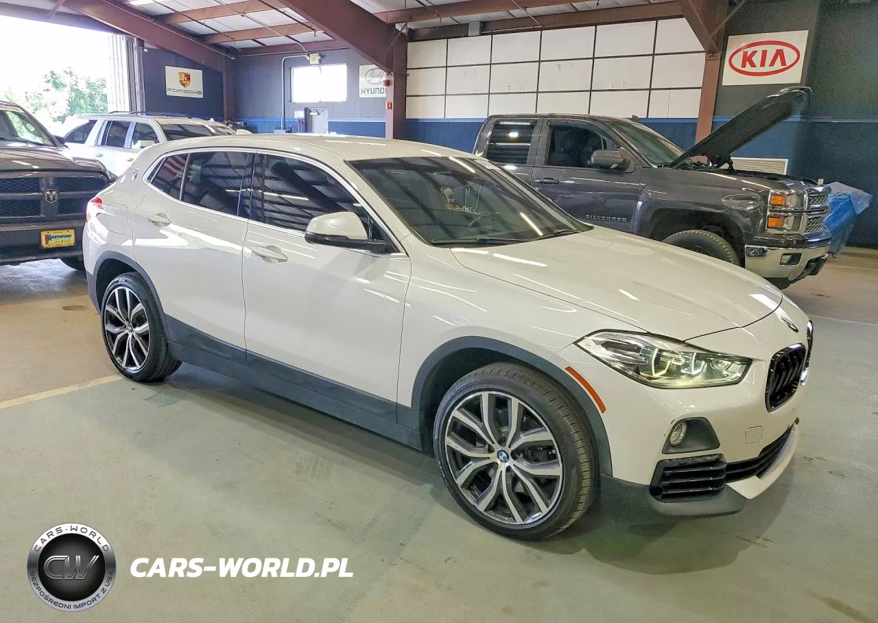 2018 BMW X2 xDrive28I VIN:WBXYJ5C31JEF75480 - 4
