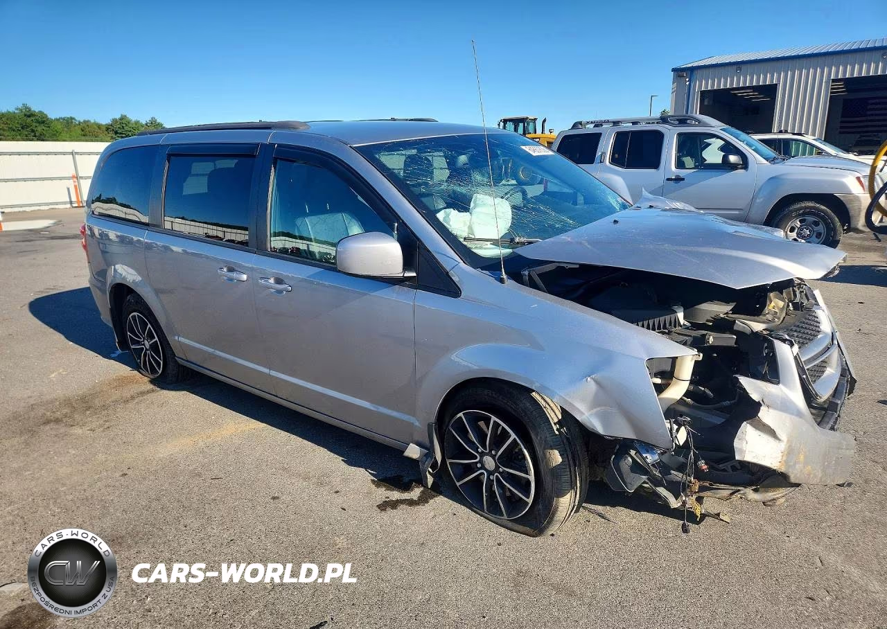 2018 Dodge Grand Caravan Gt VIN:2C4RDGEG8JR324136 - 4