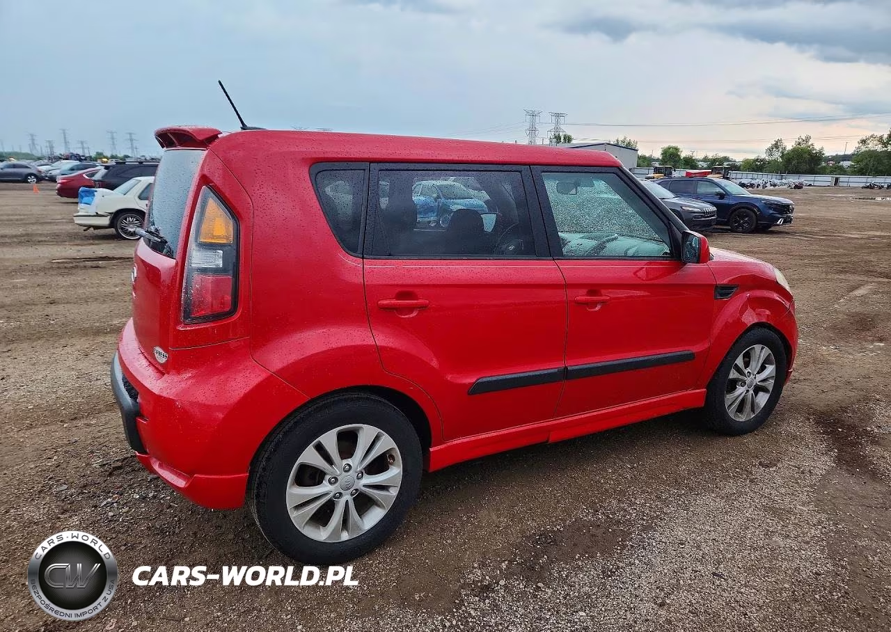 2011 Kia Soul + VIN:KNDJT2A22B7299556 - 3