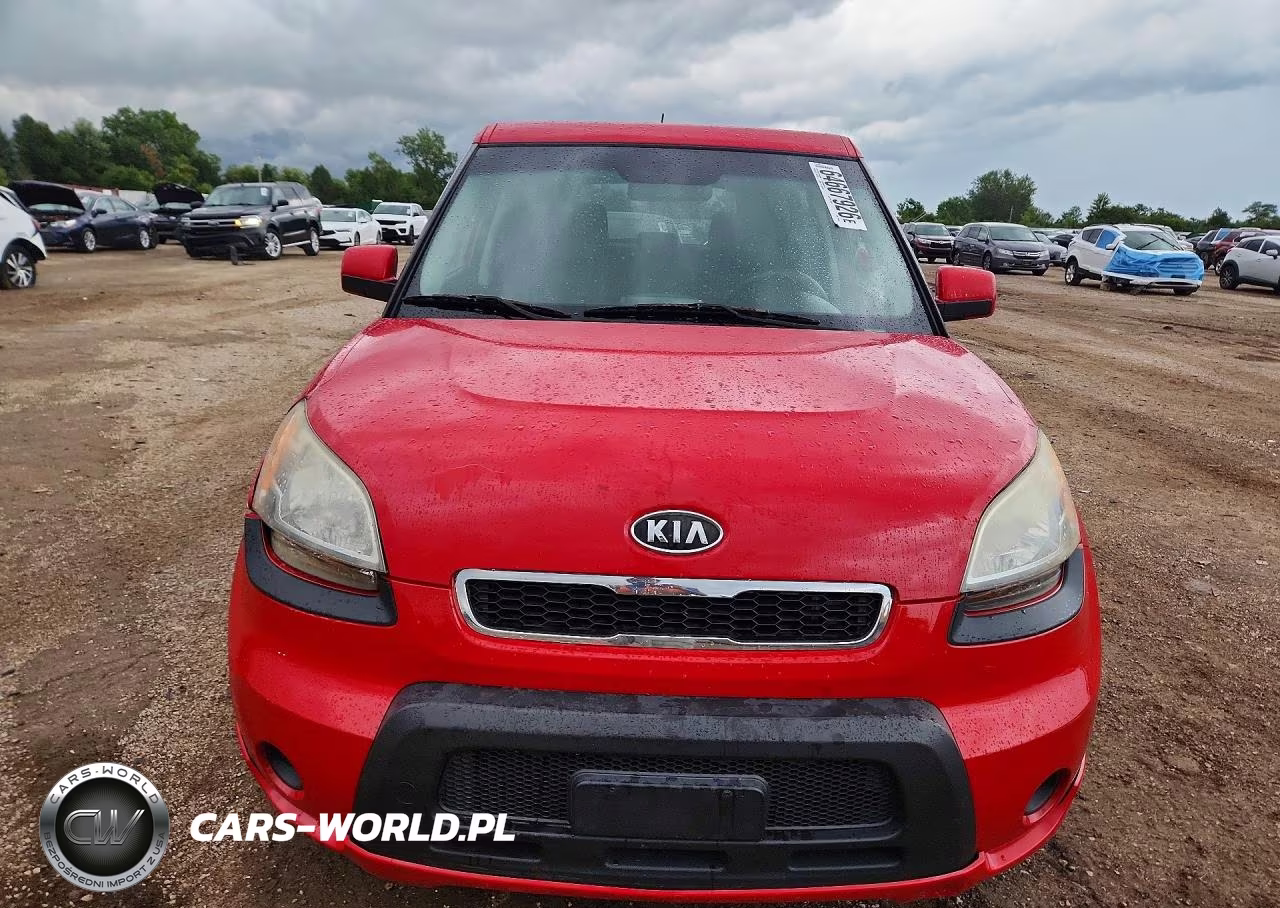 2011 Kia Soul + VIN:KNDJT2A22B7299556 - 5