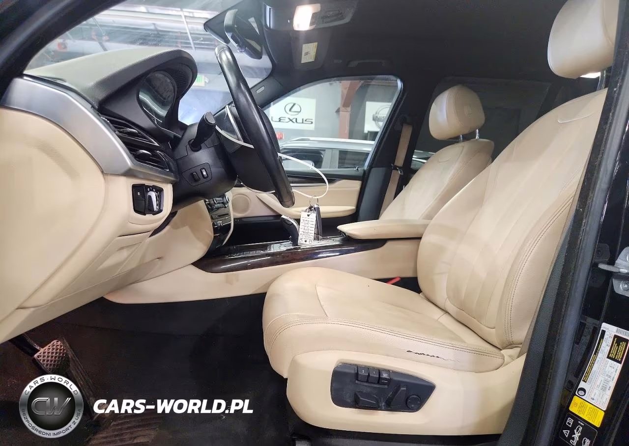 2018 BMW X5 xDrive35I VIN:5UXKR0C54J0X93213 - 7