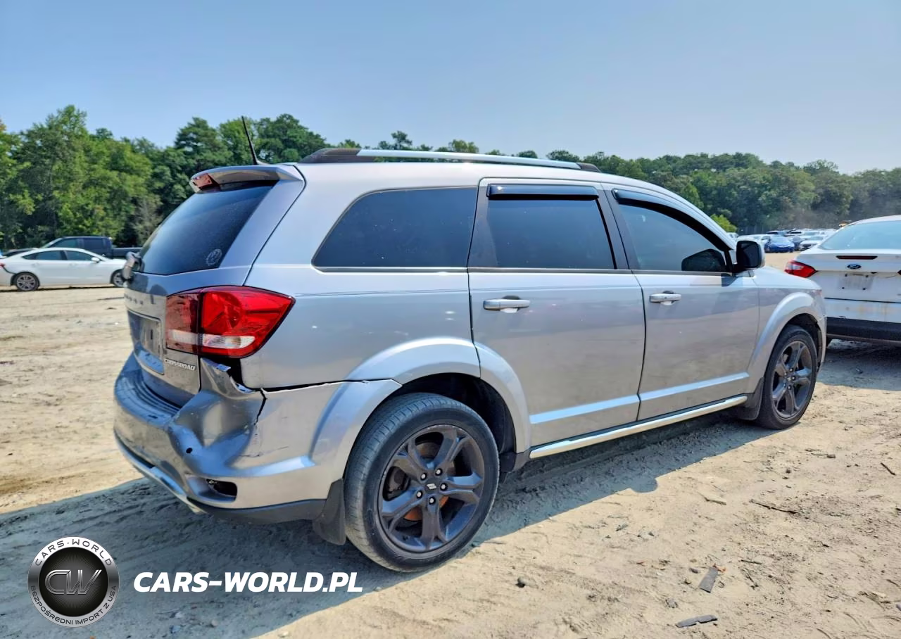 2018 Dodge Journey Crossroad VIN:3C4PDCGG4JT527907 - 3