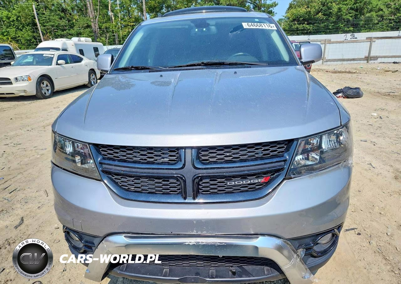 2018 Dodge Journey Crossroad VIN:3C4PDCGG4JT527907 - 5
