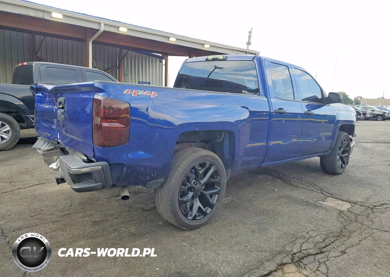 2014 Chevrolet Silverado K1500 VIN:1GCVKPEH5EZ204836 - 3