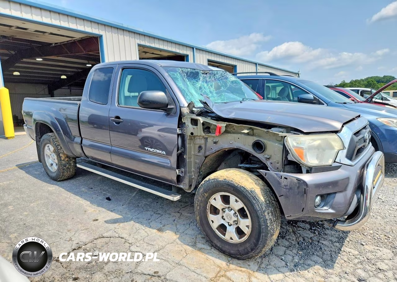 2015 Toyota Tacoma Base VIN:5TFUX4EN9FX032373 - 4
