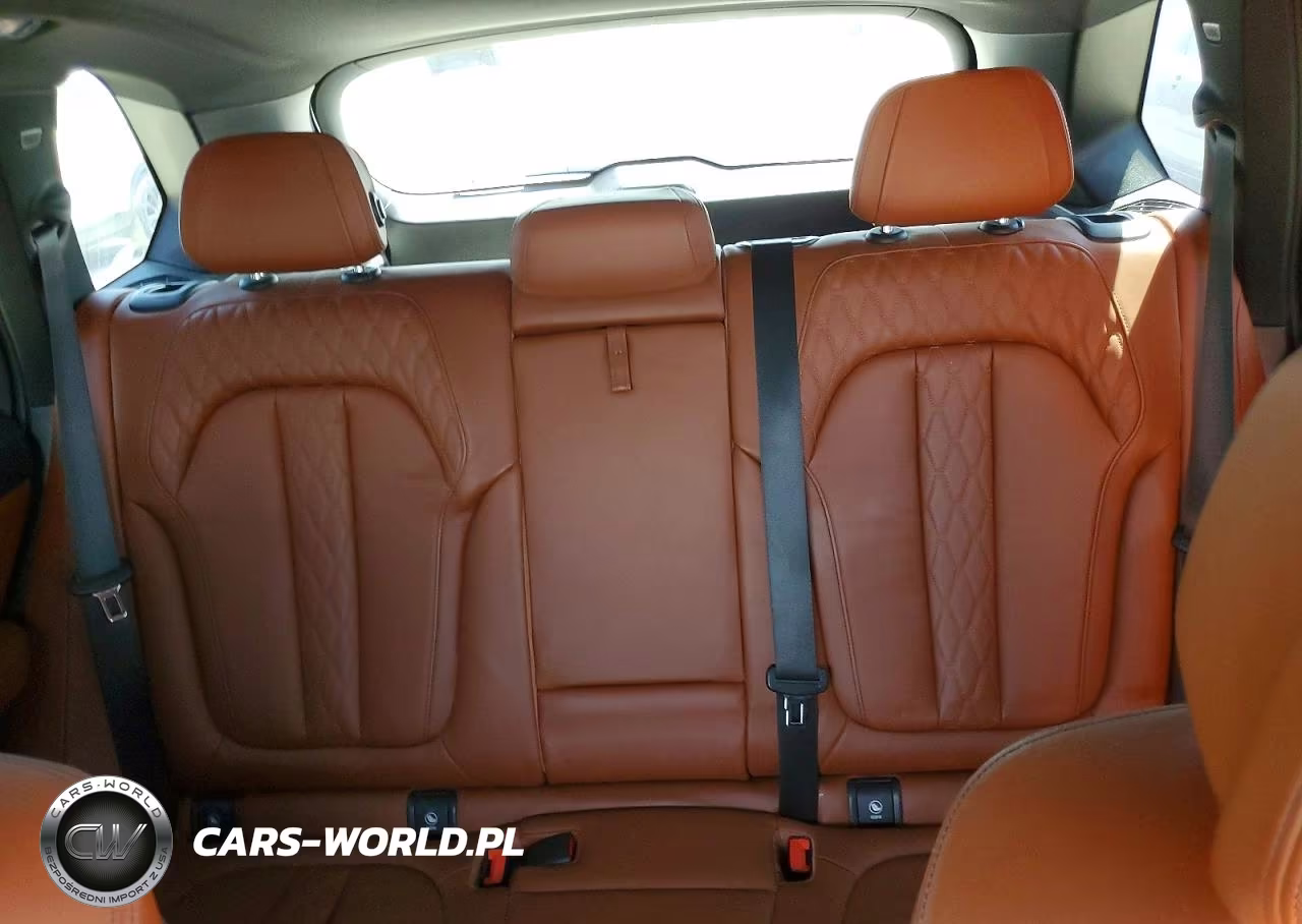 2019 BMW X5 xDrive50I VIN:5UXJU2C52KLN66060 - 10
