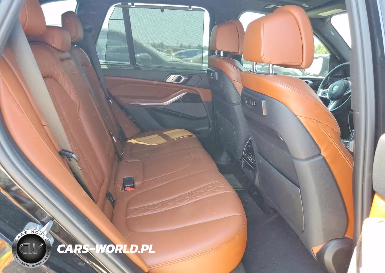 2019 BMW X5 xDrive50I VIN:5UXJU2C52KLN66060 - 11