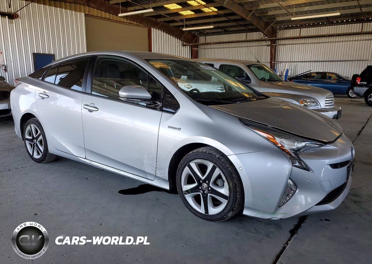 2018 Toyota Prius VIN:JTDKARFU3J3554895 - 4