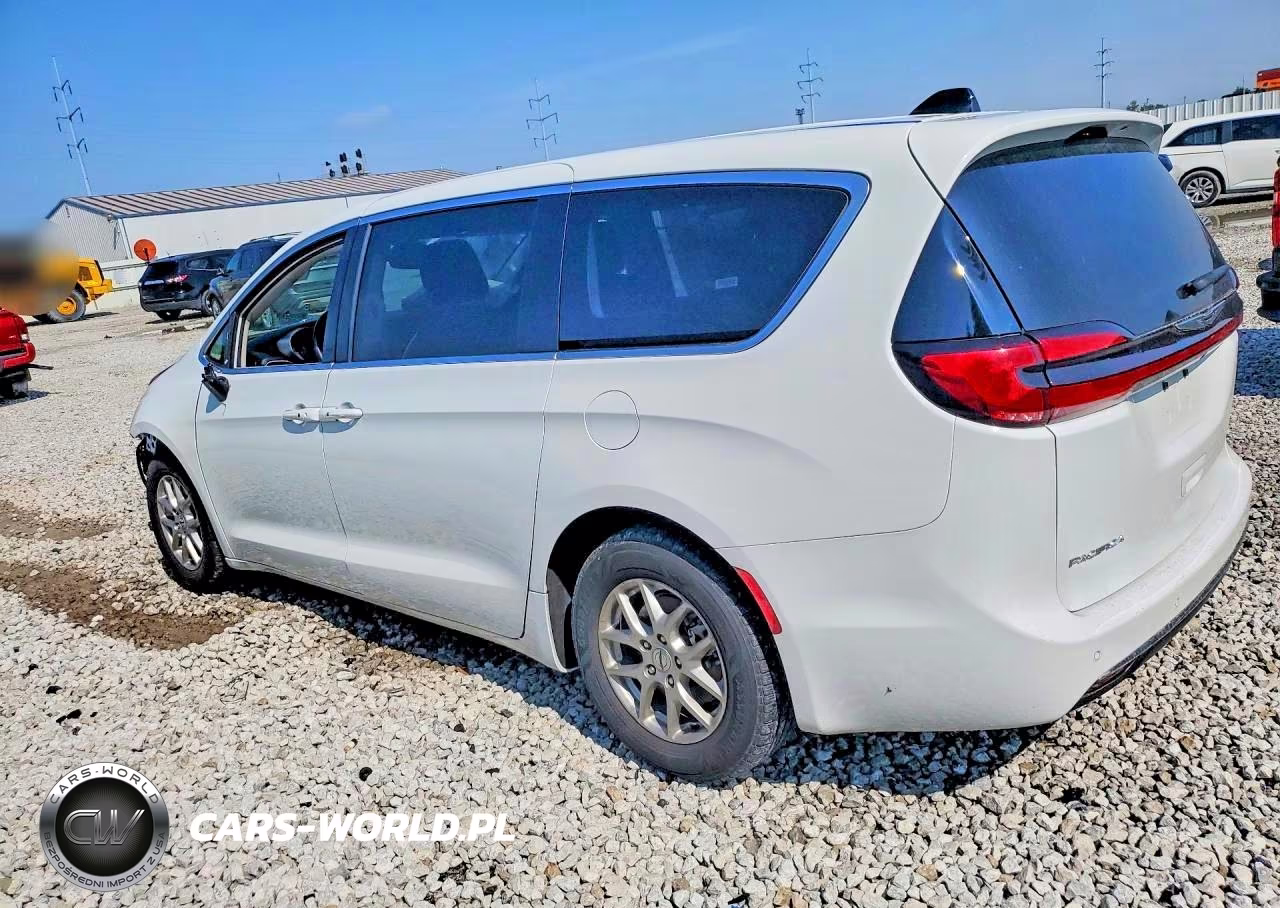 2024 Chrysler Pacifica Touring L VIN:2C4RC1BG5RR122807 - 2