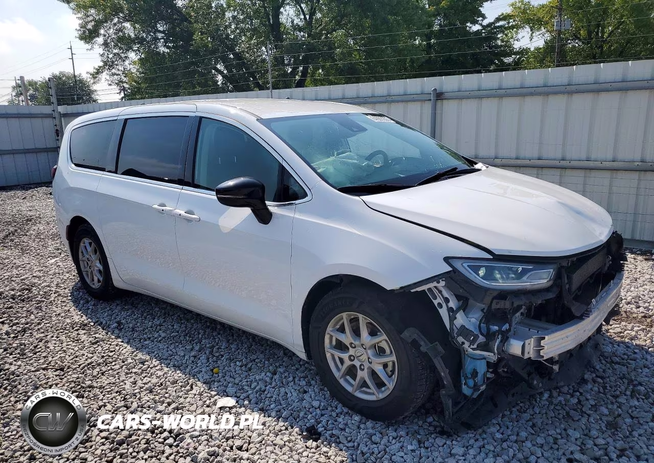 2024 Chrysler Pacifica Touring L VIN:2C4RC1BG5RR122807 - 4