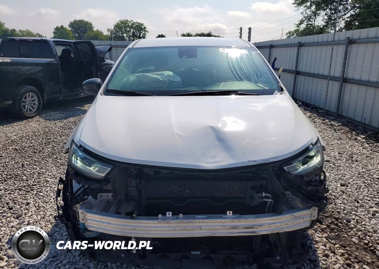 2024 Chrysler Pacifica Touring L VIN:2C4RC1BG5RR122807 - 5
