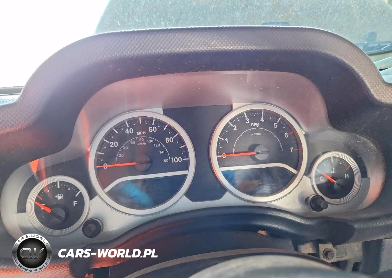 2010 Jeep Wrangler Unlimited Sport VIN:1J4BA3H19AL179671 - 9