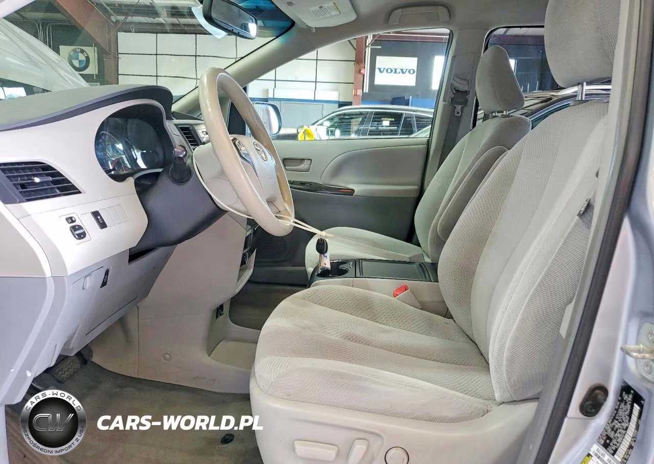 2014 Toyota Sienna Le VIN:5TDKK3DC8ES421784 - 7