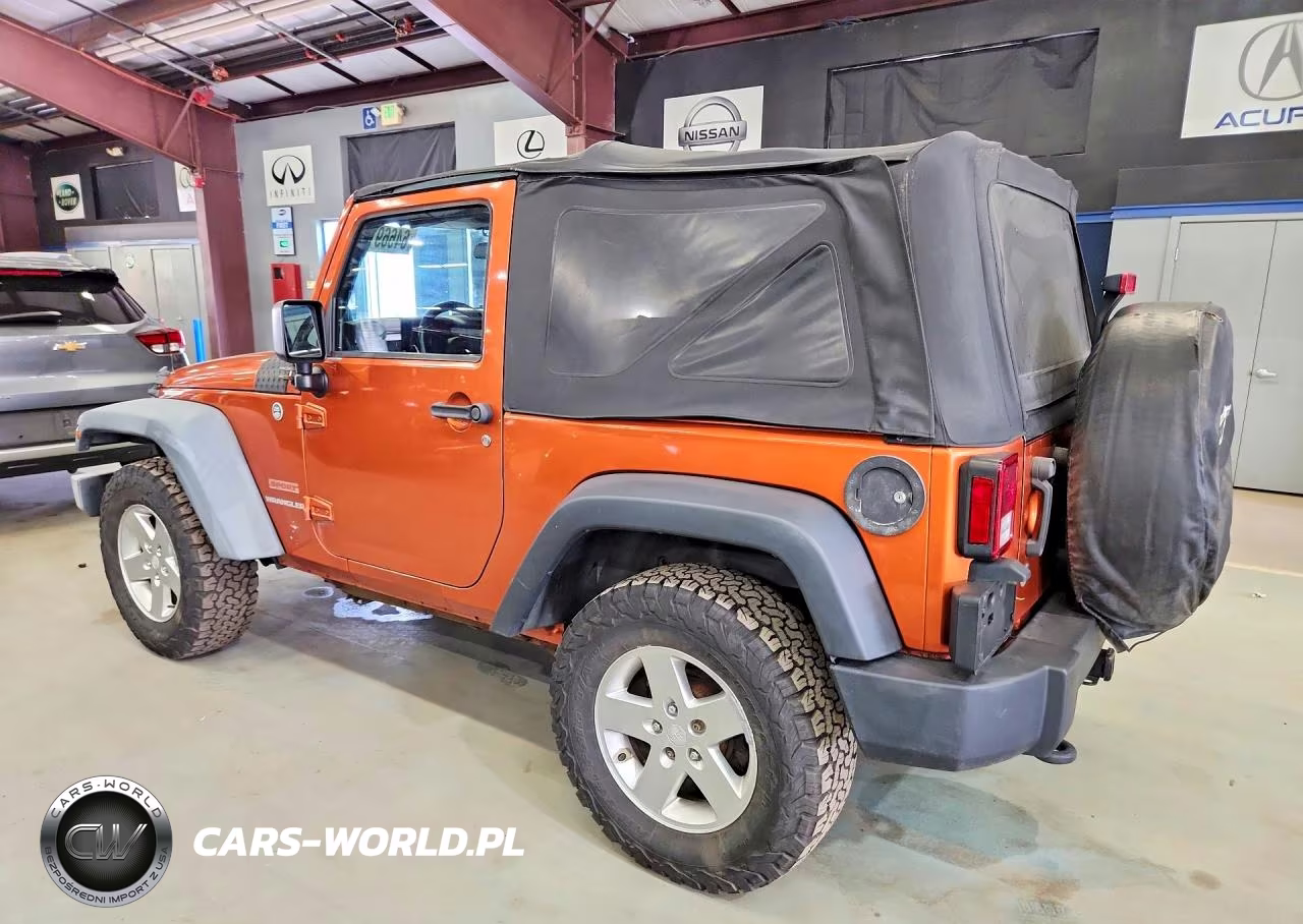 2011 Jeep Wrangler Sport VIN:1J4AA2D18BL569142 - 2