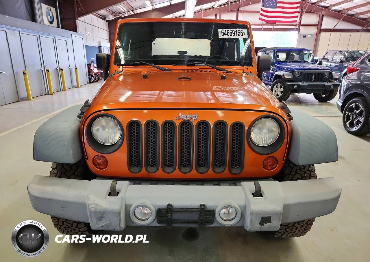 2011 Jeep Wrangler Sport VIN:1J4AA2D18BL569142 - 5
