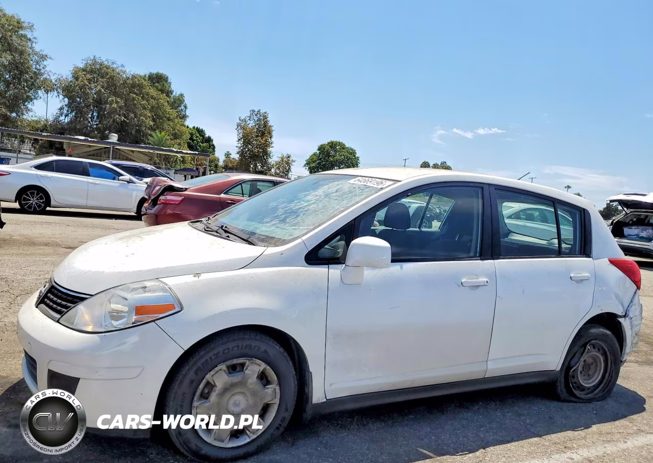 2009 Nissan Versa 1.8 S